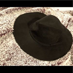 ❤️Fashion Nova fedora (never worn)❤️